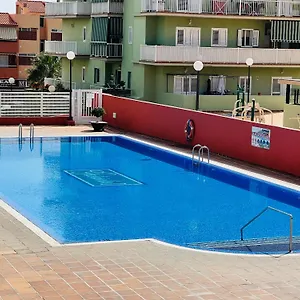Terraza Del Sol Con Piscina En Apartamento Candelaria